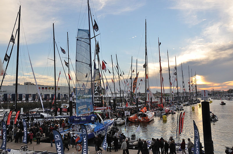 Vendée_Globe_2012-2013_Bateaux_à_quai.JPG