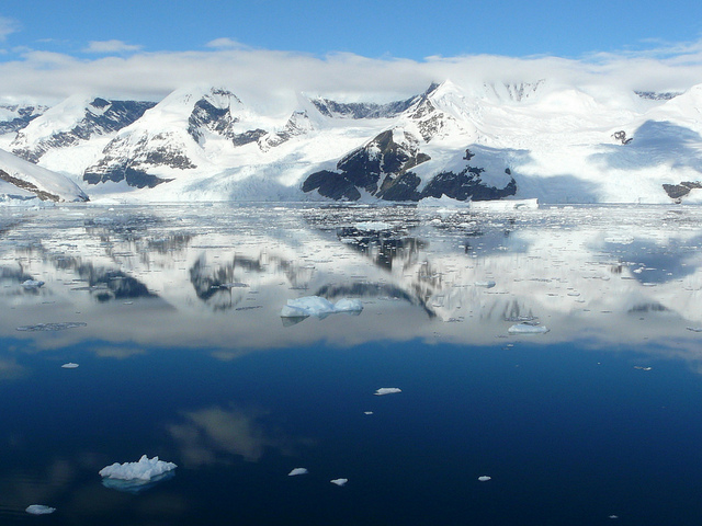 antarctique_flickr_copyright_Benjamin_Dumas.jpg
