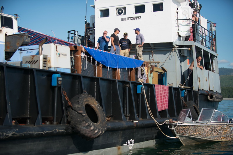 [ 🇬🇧 Traduction – Capture d’orques en Russie, des pêcheurs ont menacé d’utiliser la violence ]