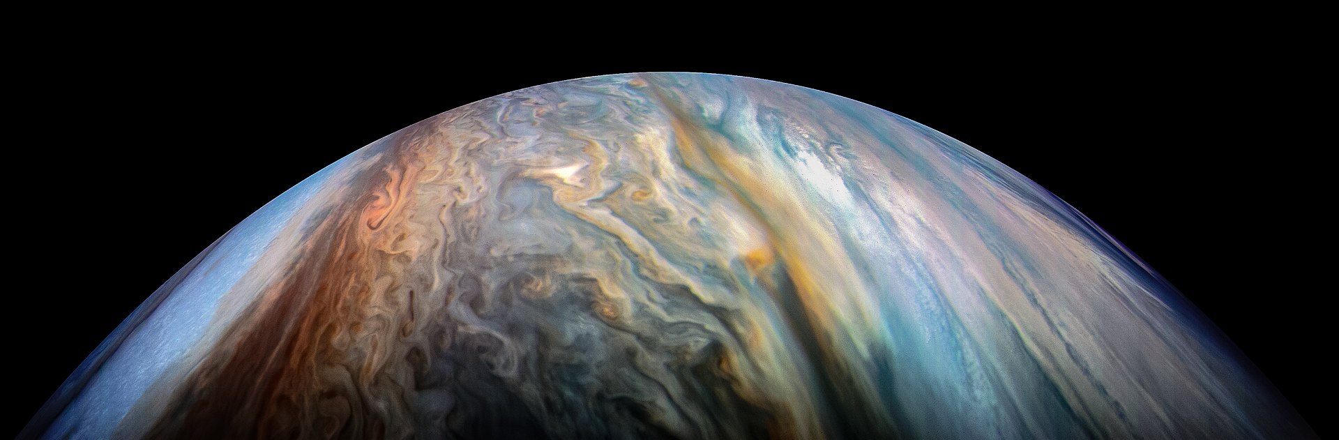 Sur Jupiter, un nuage en forme de dauphin nage dans l’atmosphère